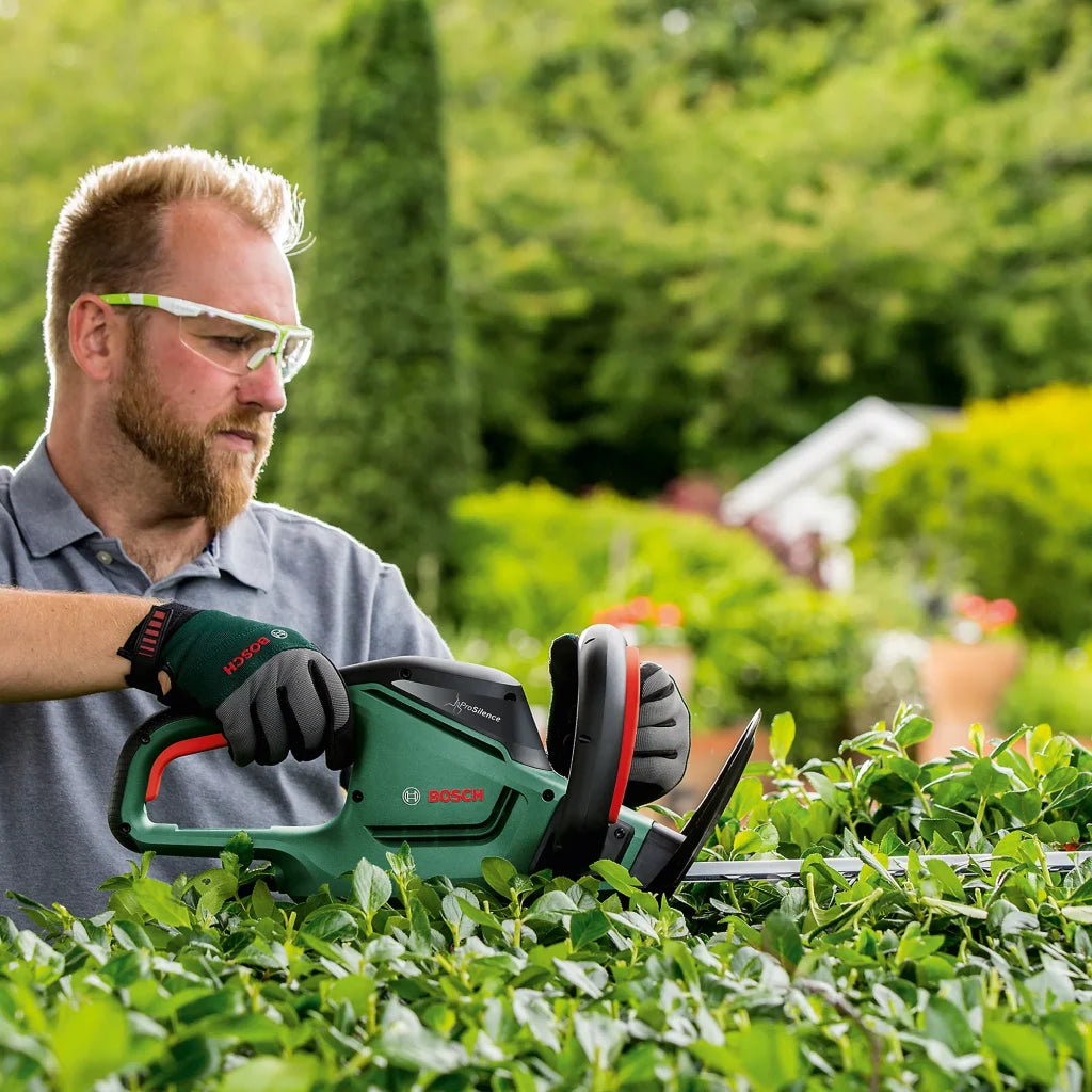 Bosch UniversalHedgeCut Corded 480W Hedge trimmer – 600mm